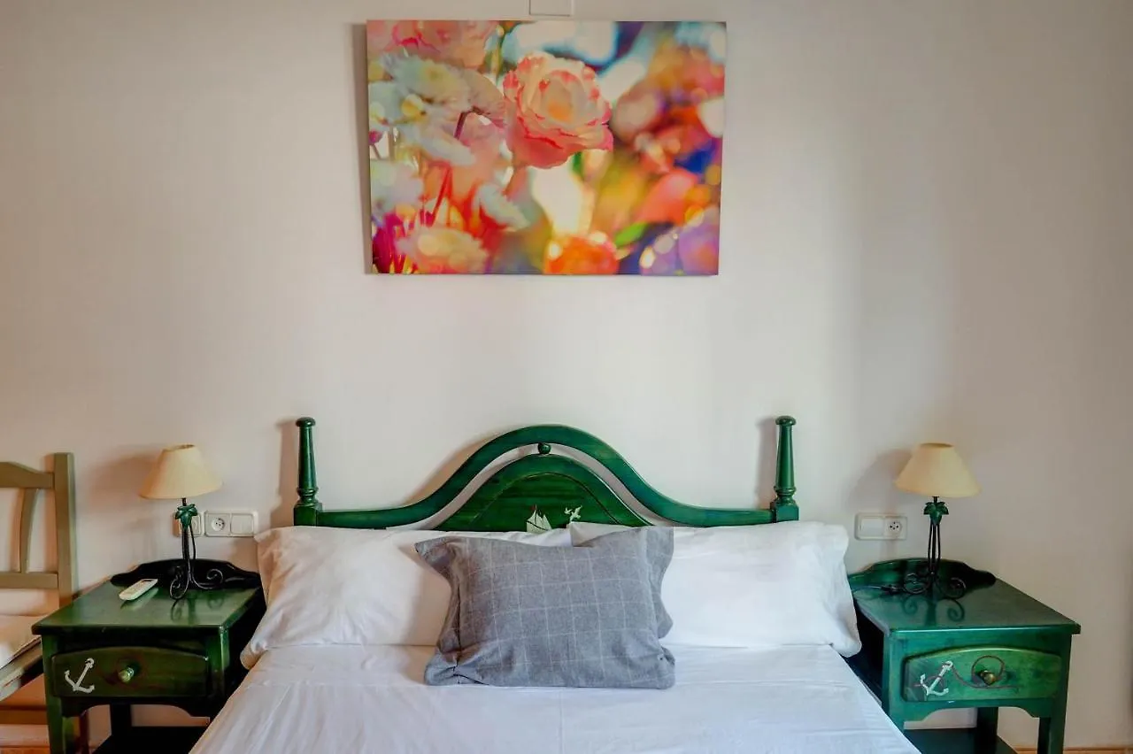 Parellades Apartment By Hello Homes سيدجيس